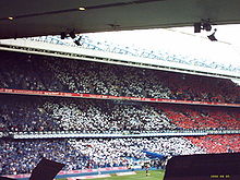 Rangers Football Club mostrando la visualización de cartas francés en Ibrox dar la bienvenida a Paul Le Guen